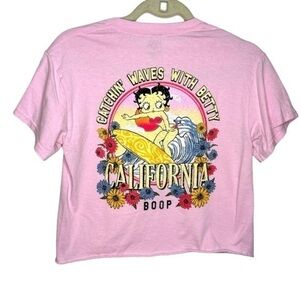 Betty Boop Catching Waves short sleeve crop top Pink Size Small